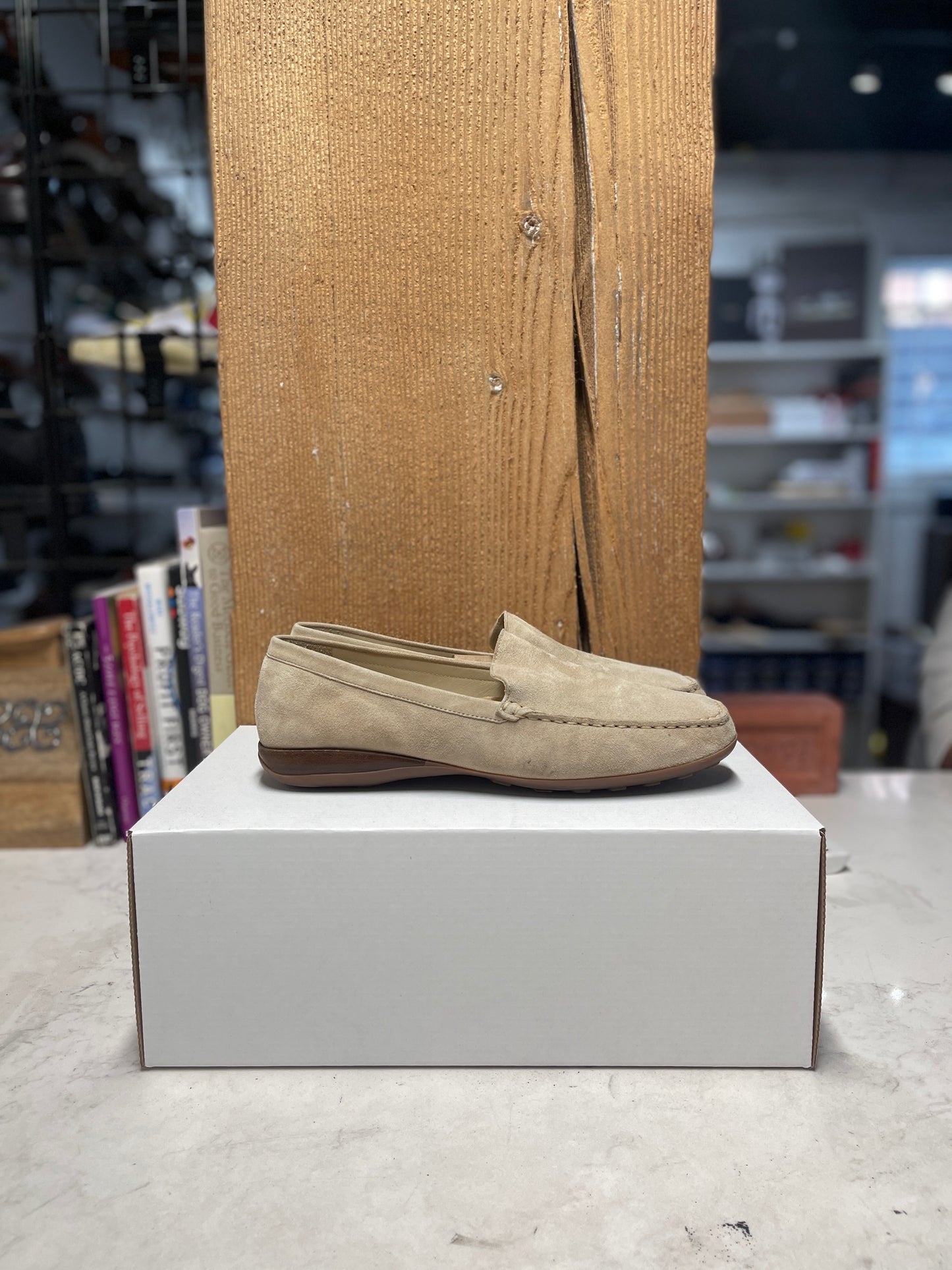 Geox Beige Suede Dress Shoes (Size 9)