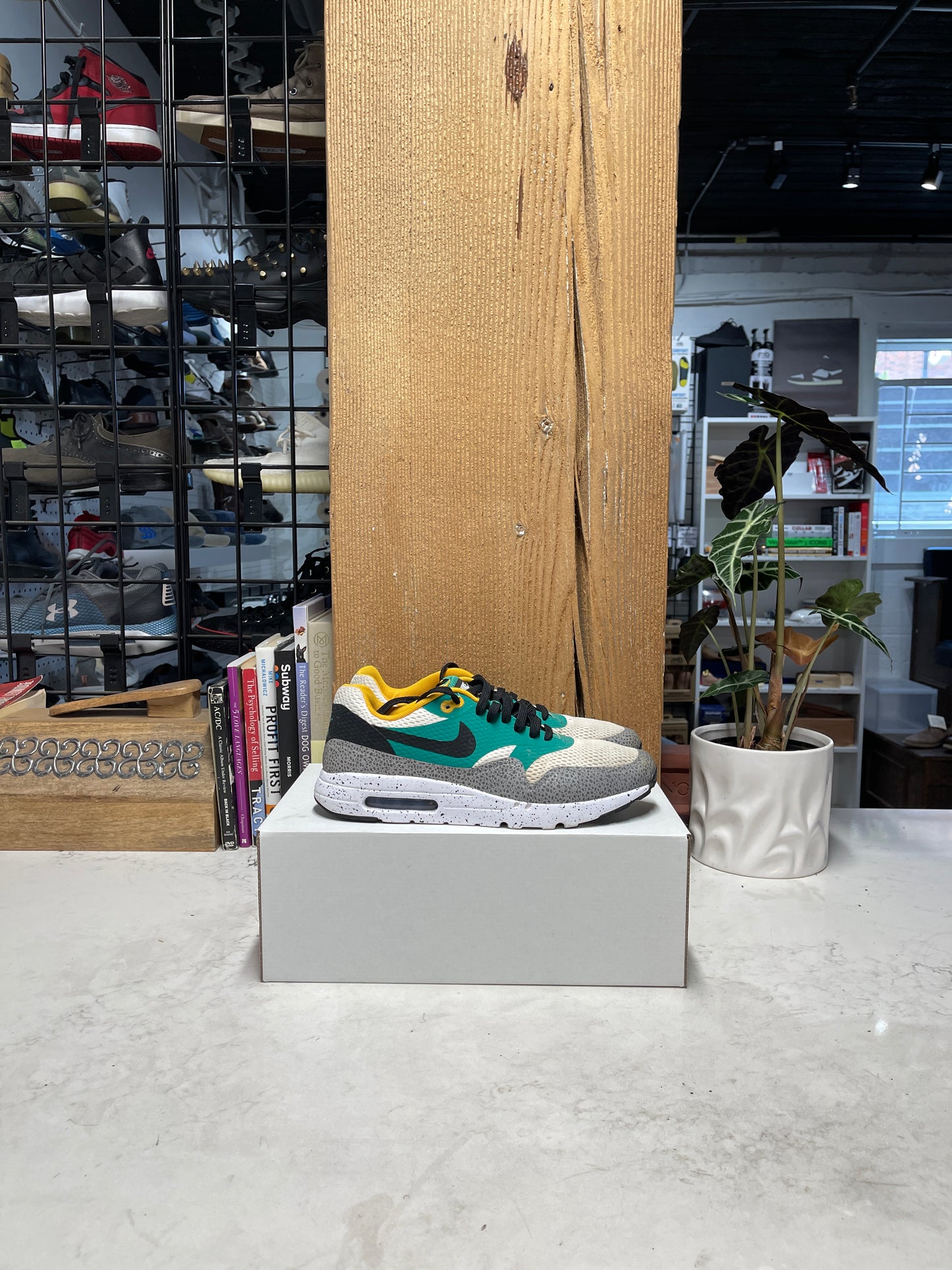 Nike Air Max 1 Ultra Essential 'Emerald Green' (Size 10)