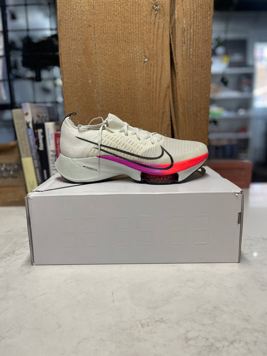 Nike Air Zoom Tempo NEXT% Flyknit White Violet Crimson (Size 11)